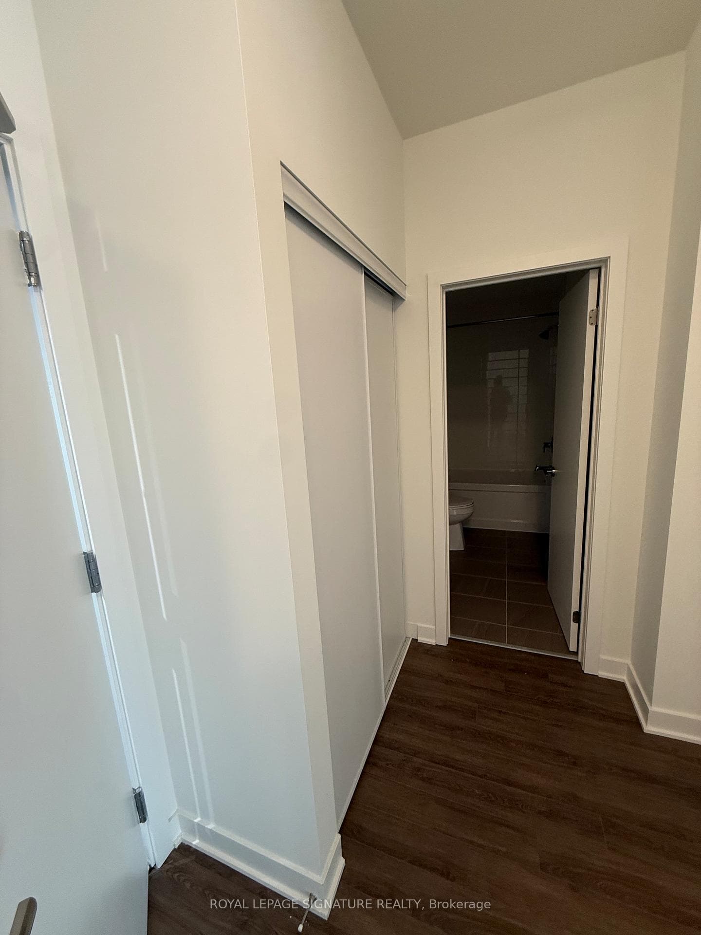 51 Clarington Boulevard Unit 527 photo 15