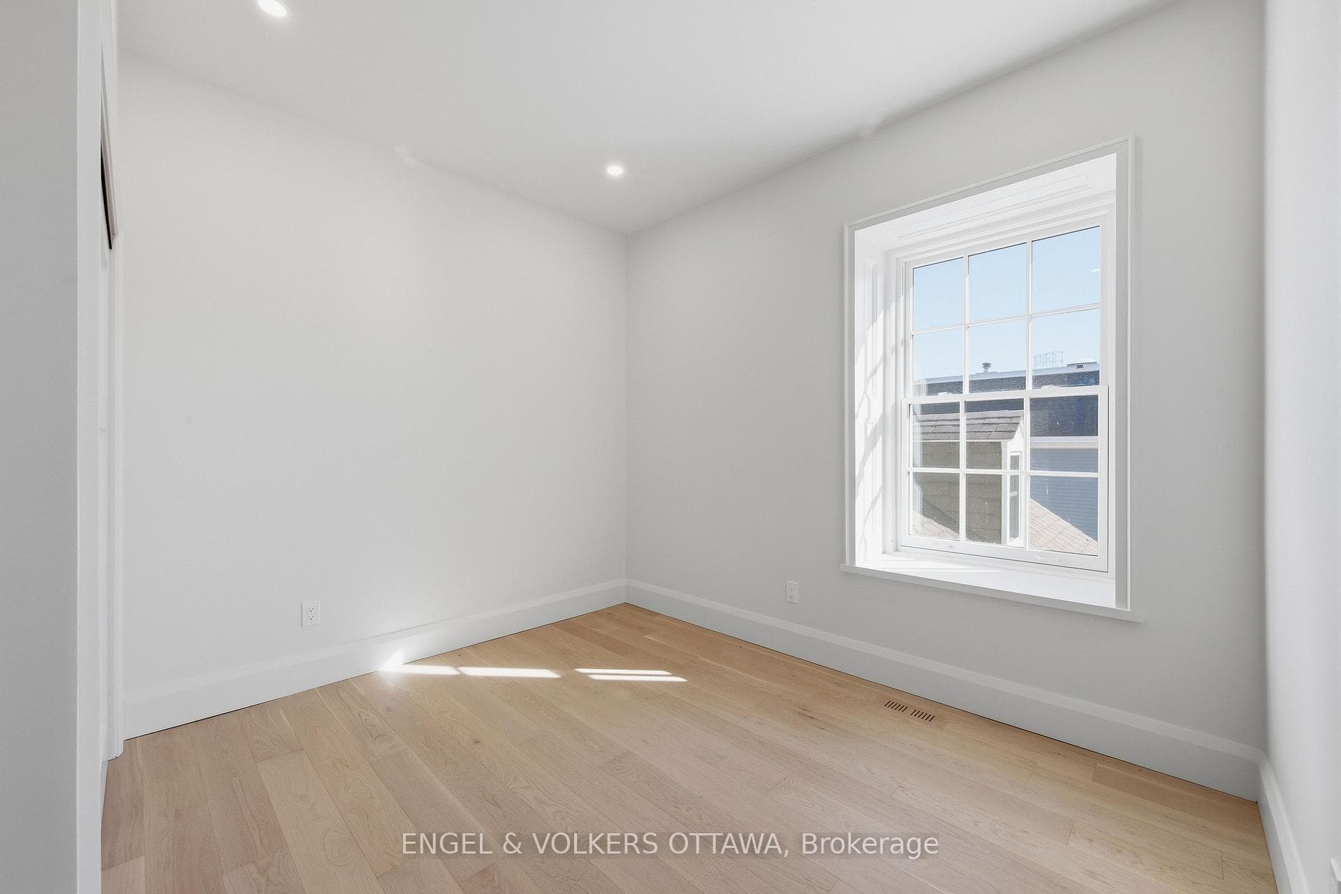 71 Thomas Street photo 30