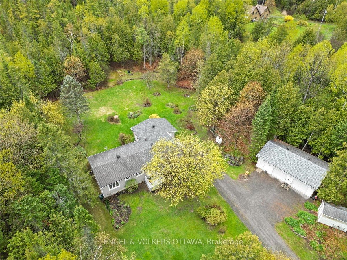 4841 Torbolton Ridge photo 46