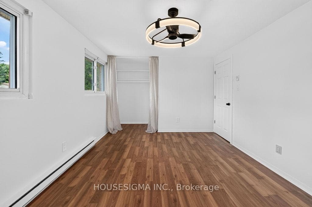 166 Southdale Road Unit 143 photo 29