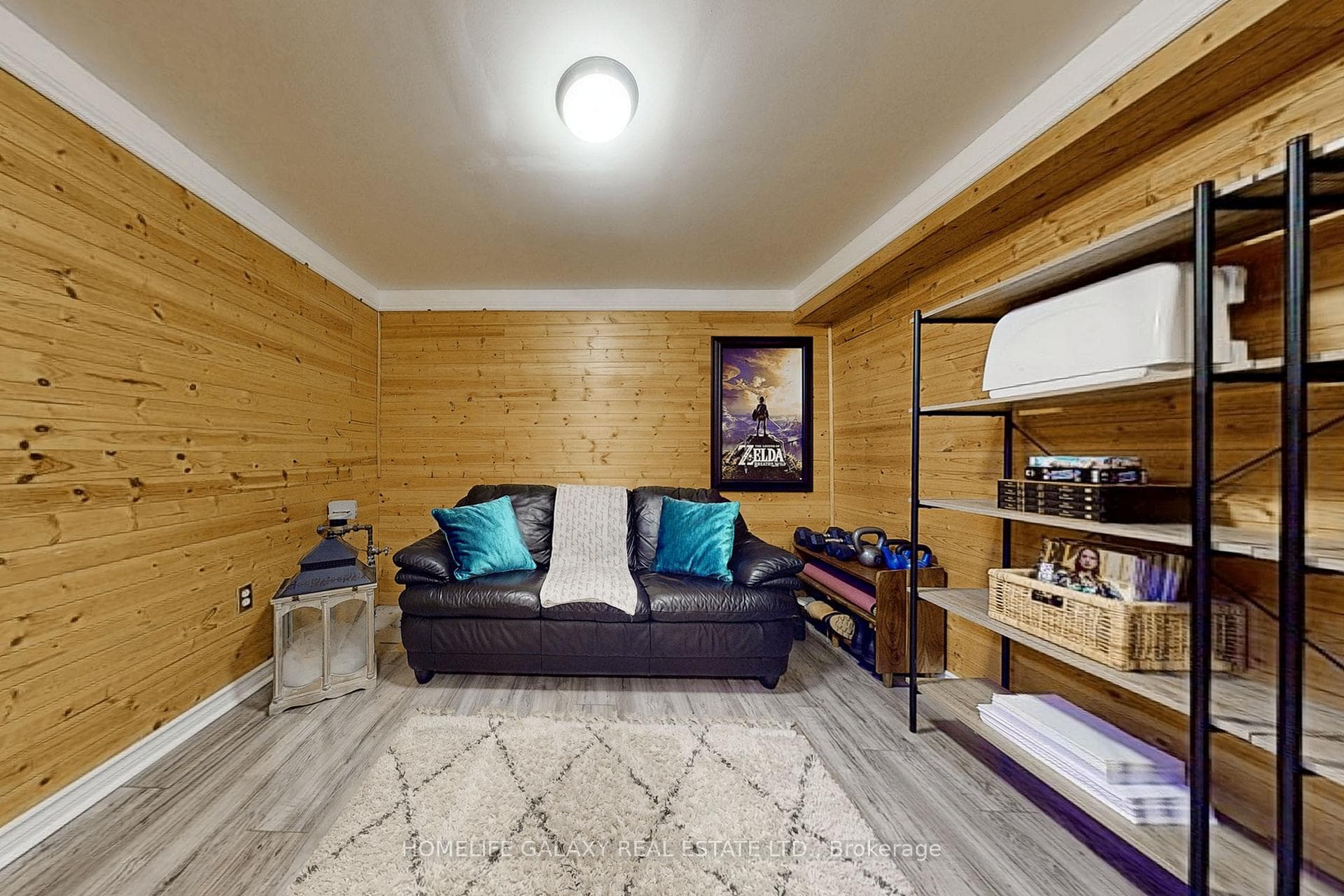 1371 Mary Street photo 32