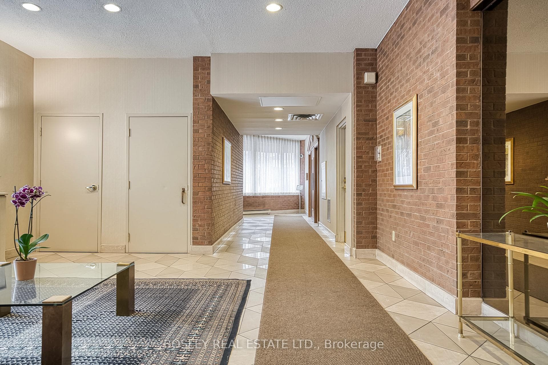 135 George Street Unit 402 photo 8