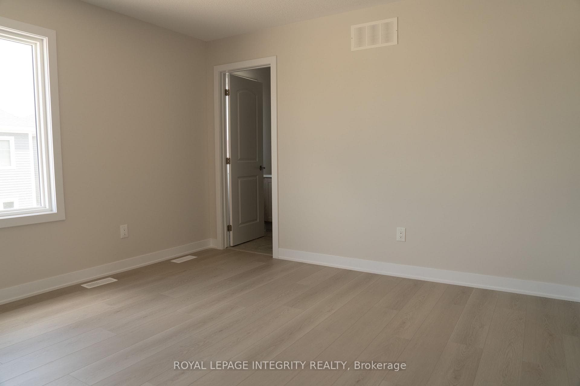 735 HAFLINGER Row photo 13