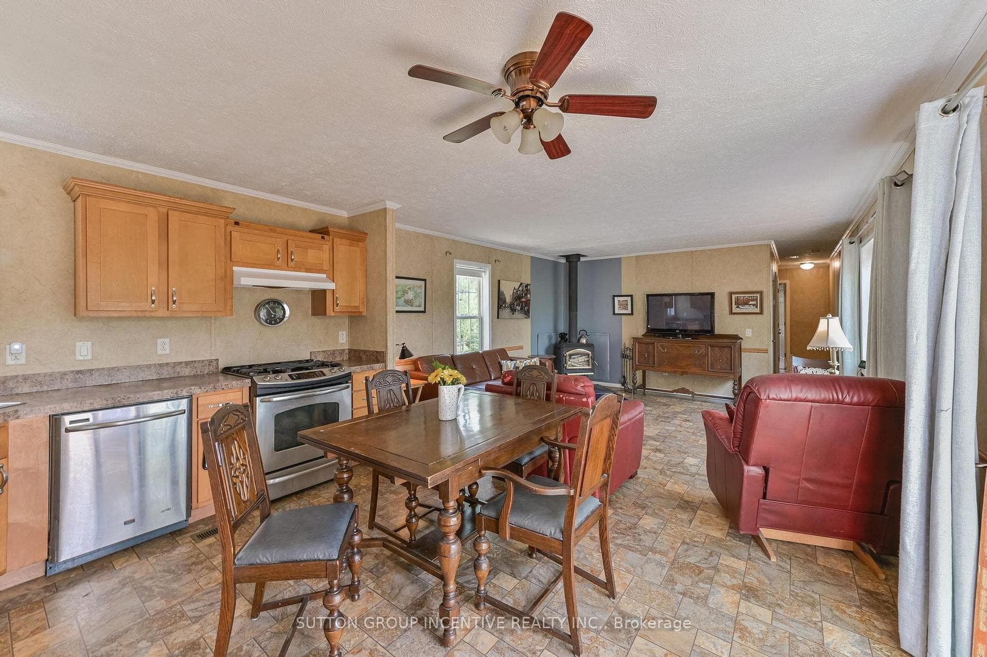 151 Boundary Road photo 6