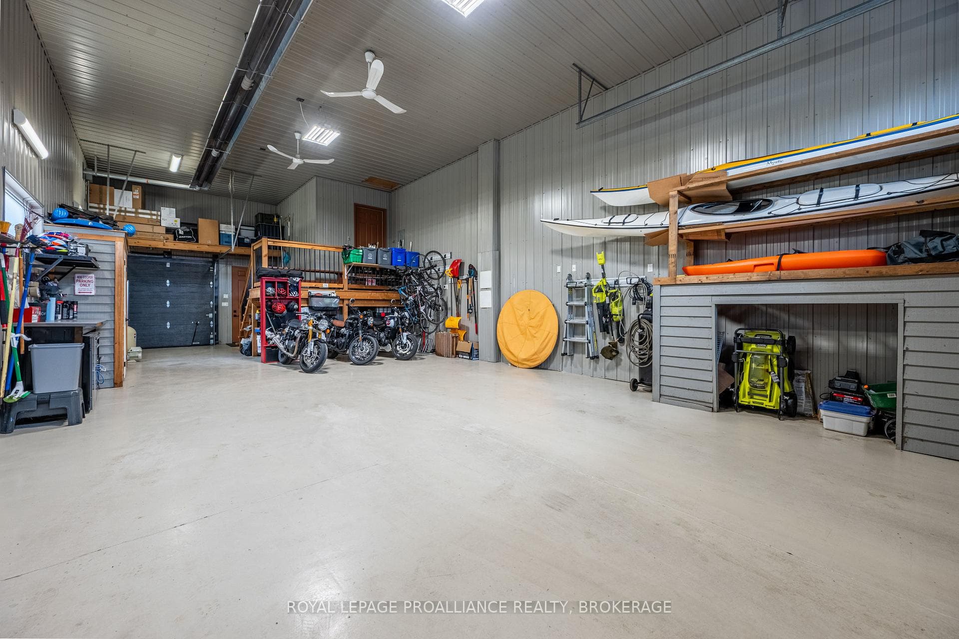 977 Woodbine Road photo 45