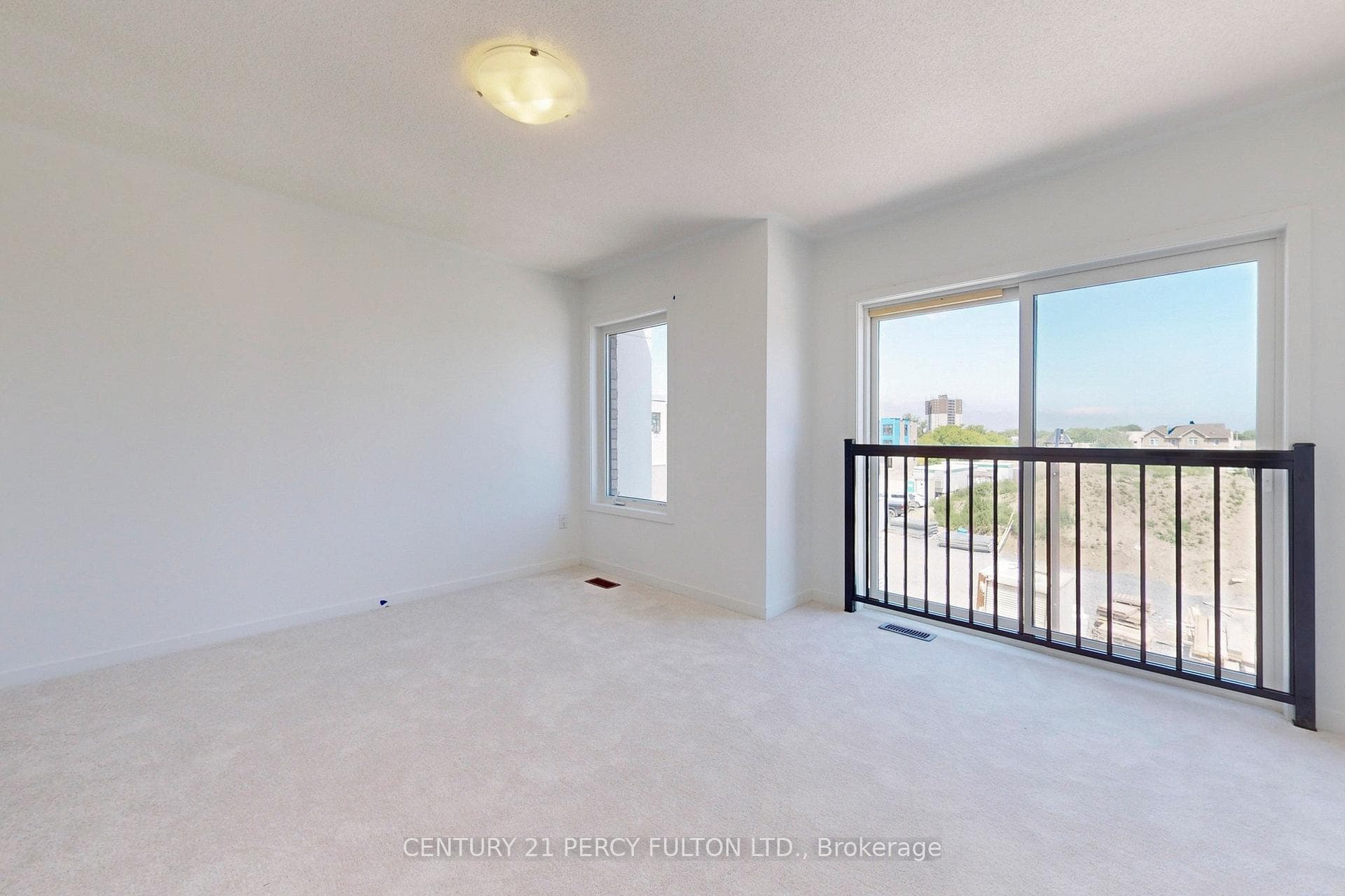 52 Bateson Street photo 27