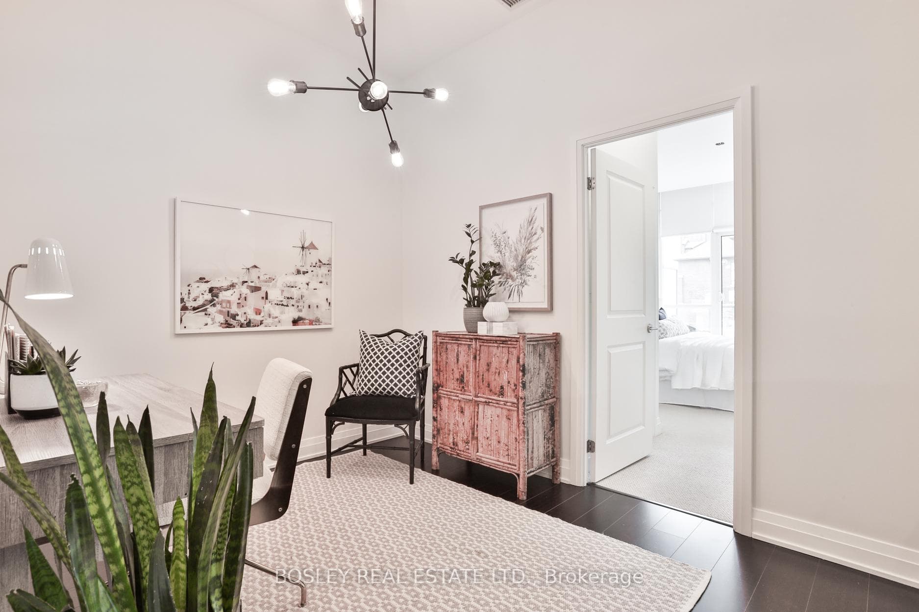 530 St Clair Avenue Unit 201 photo 4