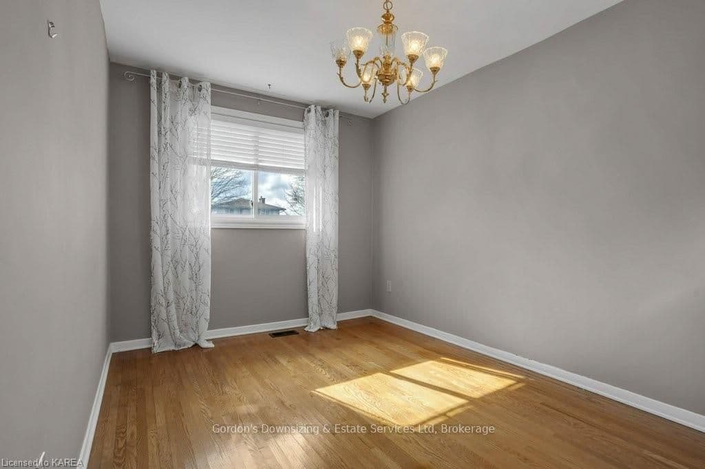 328 RENDA Street photo 21