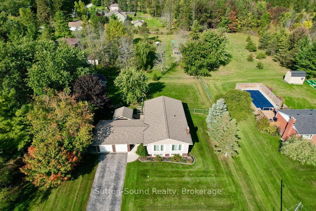 232 Finden Street photo 48