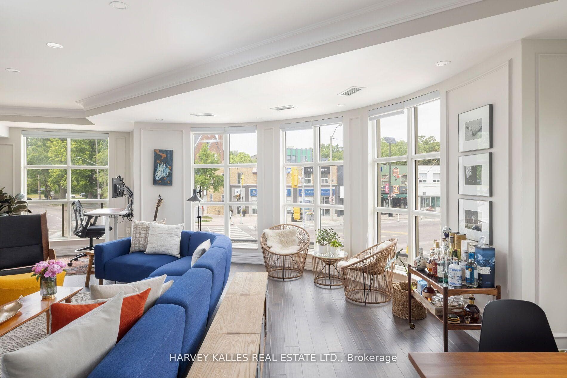 3085 Bloor Street Unit 212 photo 16