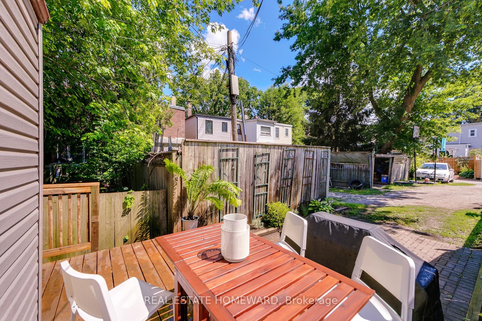 251 Boston Avenue photo 24