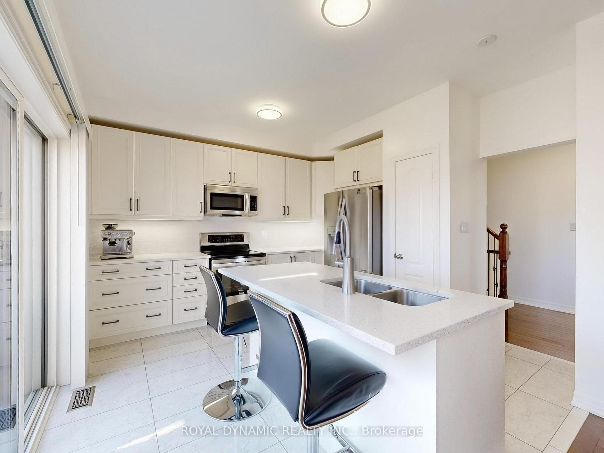 59 Tango Crescent photo 6