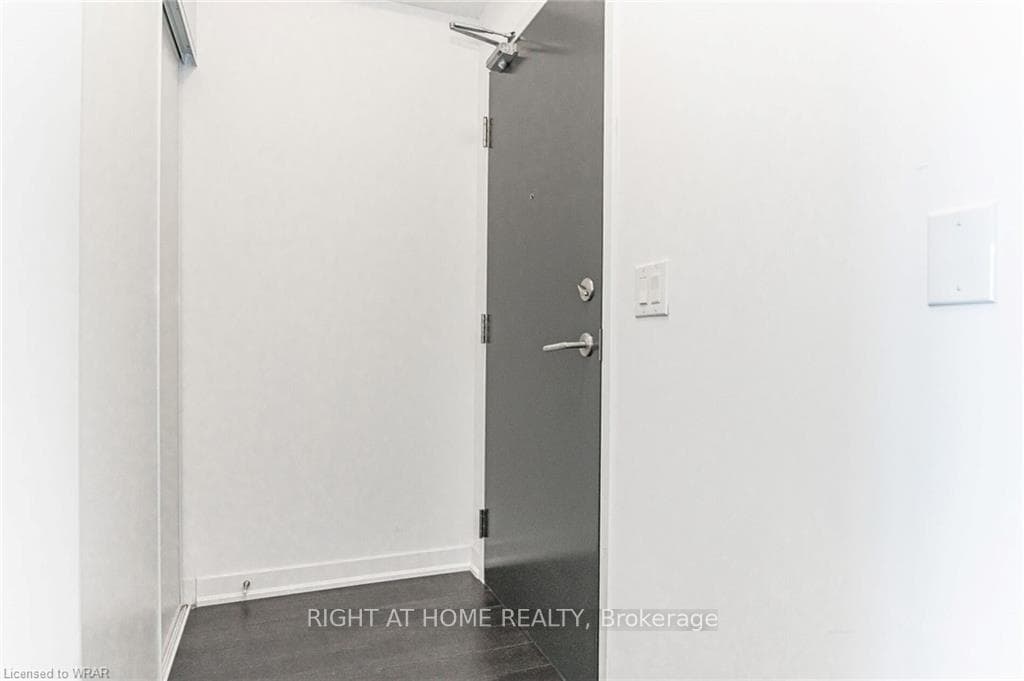 85 Duke Street Unit 1401 photo 7