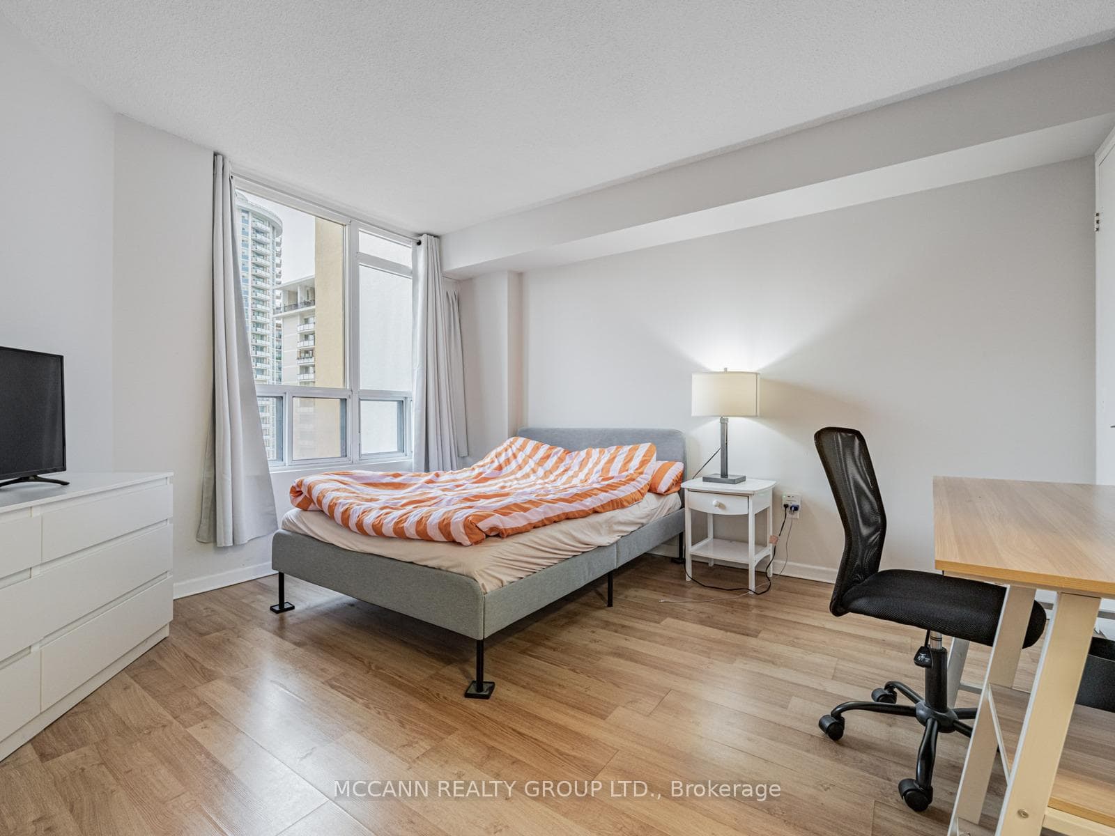 25 Maitland Street Unit 1102 photo 11