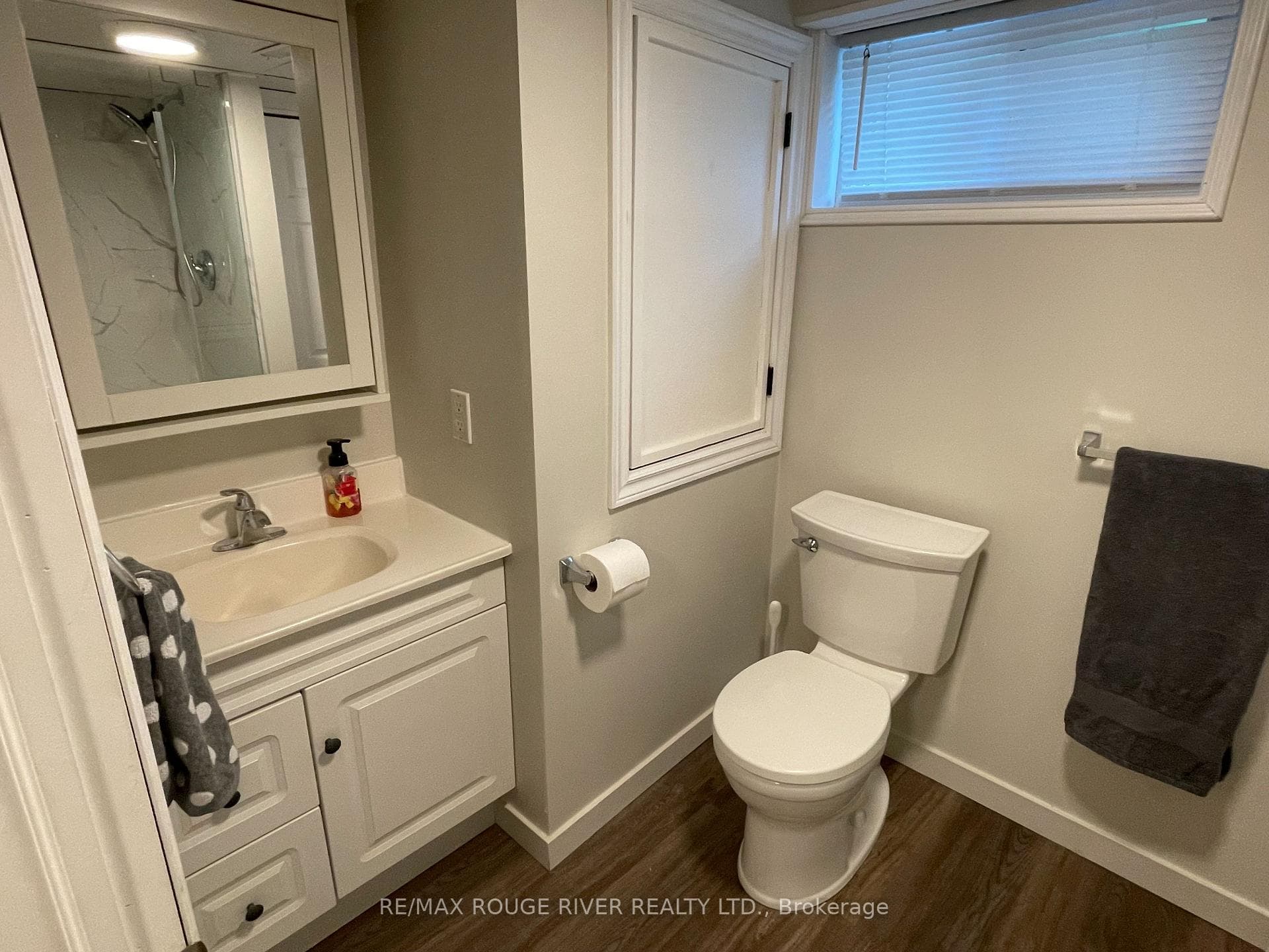 59 Oak Avenue photo 28