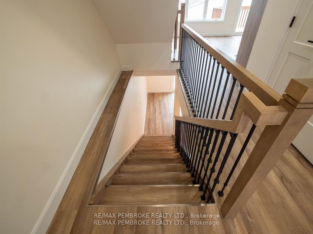 11 NORTHBROOK Street photo 30
