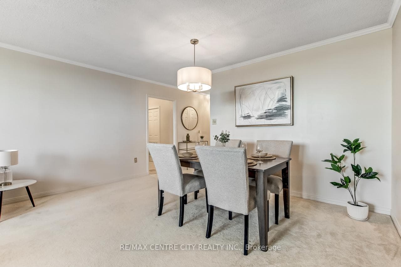 549 Ridout Street Unit 903 photo 11
