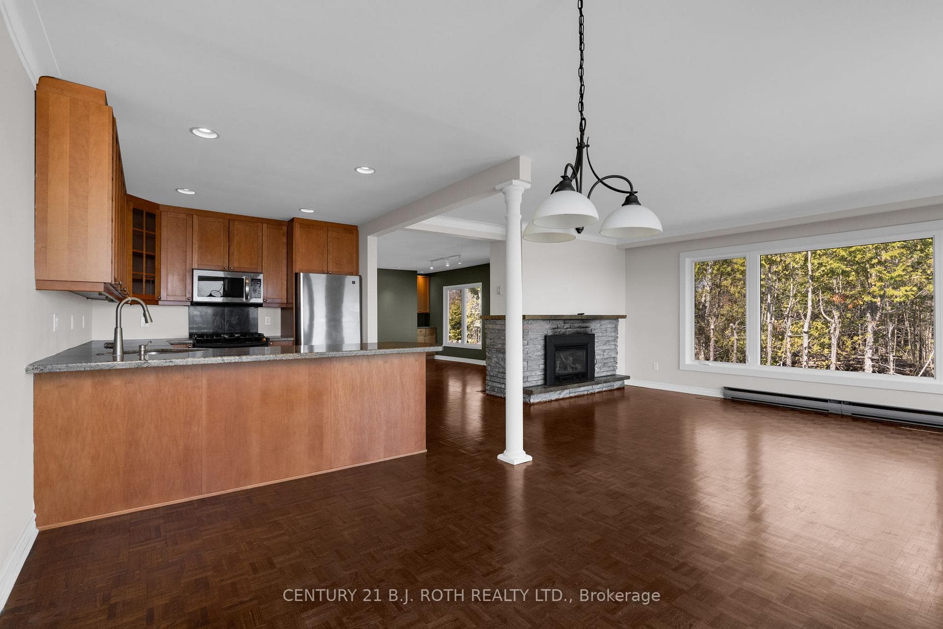 49 Lakeshore Road photo 11
