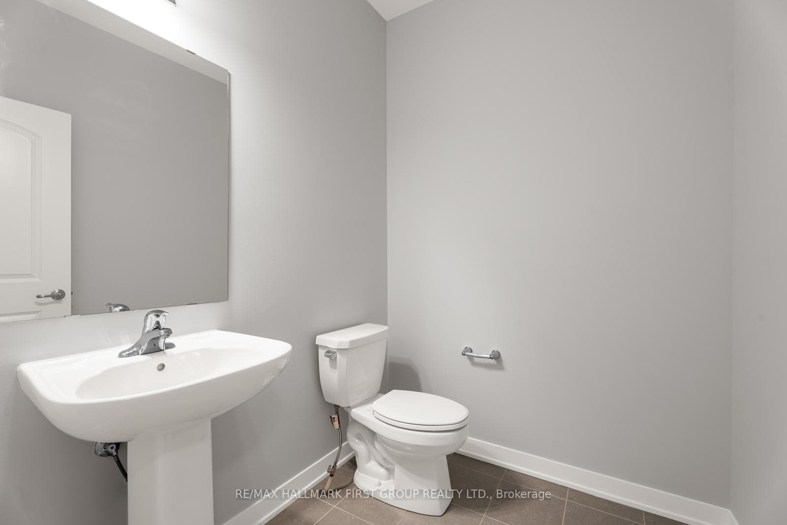 519 Brigatine Avenue photo 13