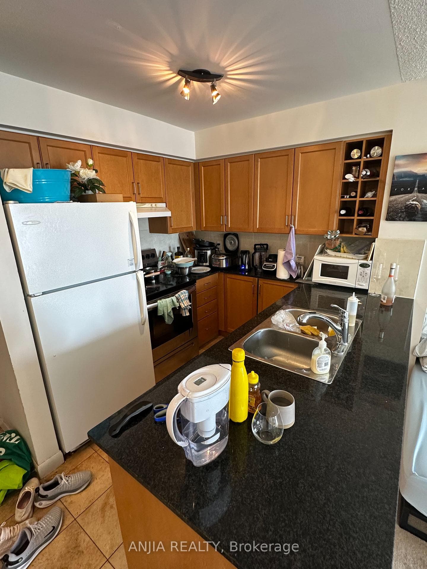 210 Victoria Street Unit 4006 photo 12