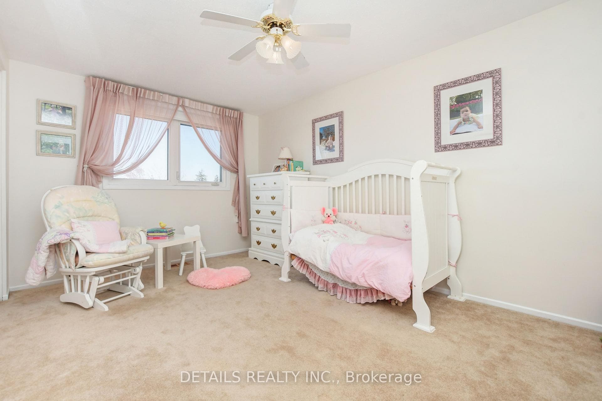 4388 Whittaker Crescent photo 29