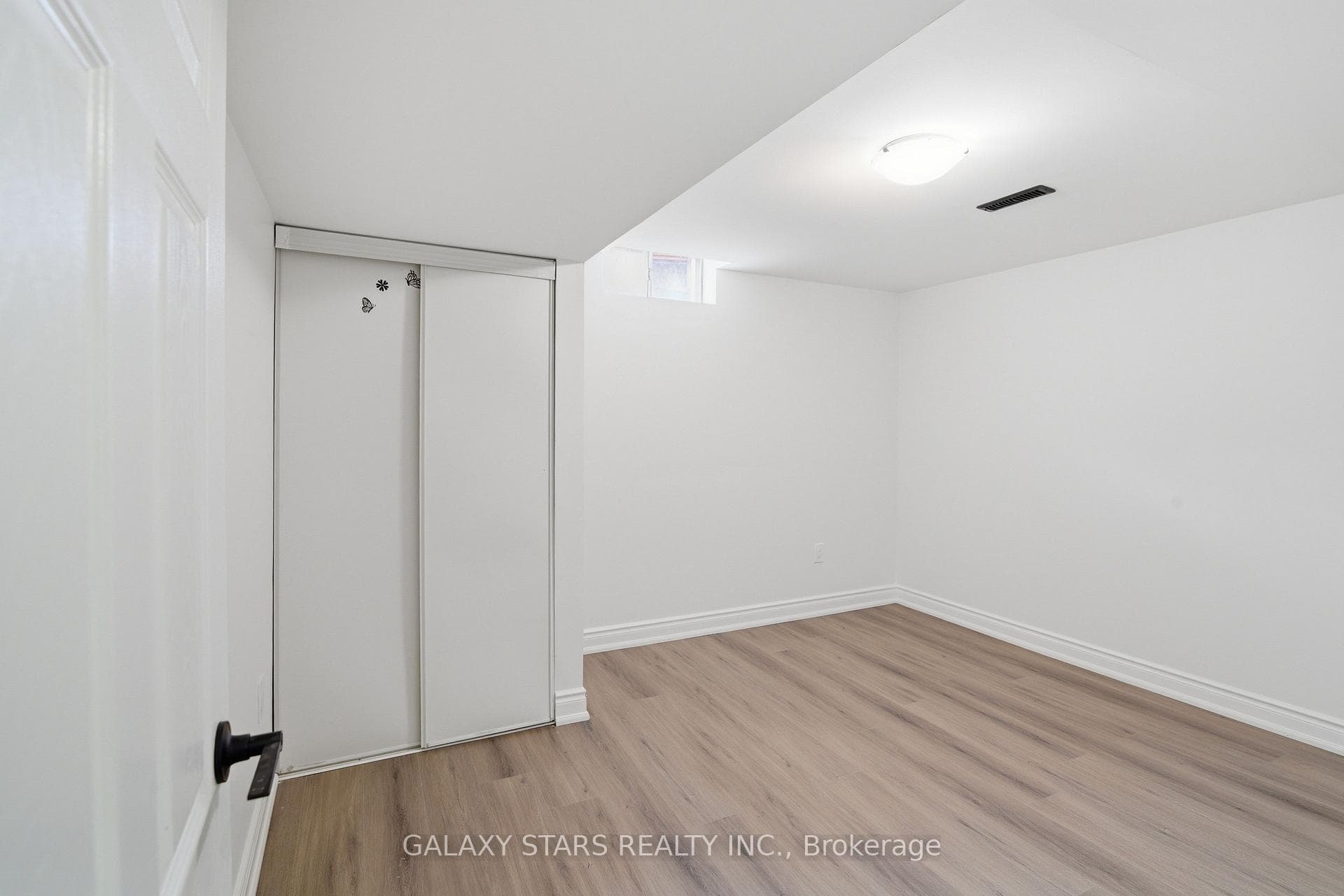 27 Mcinnes Crescent photo 47