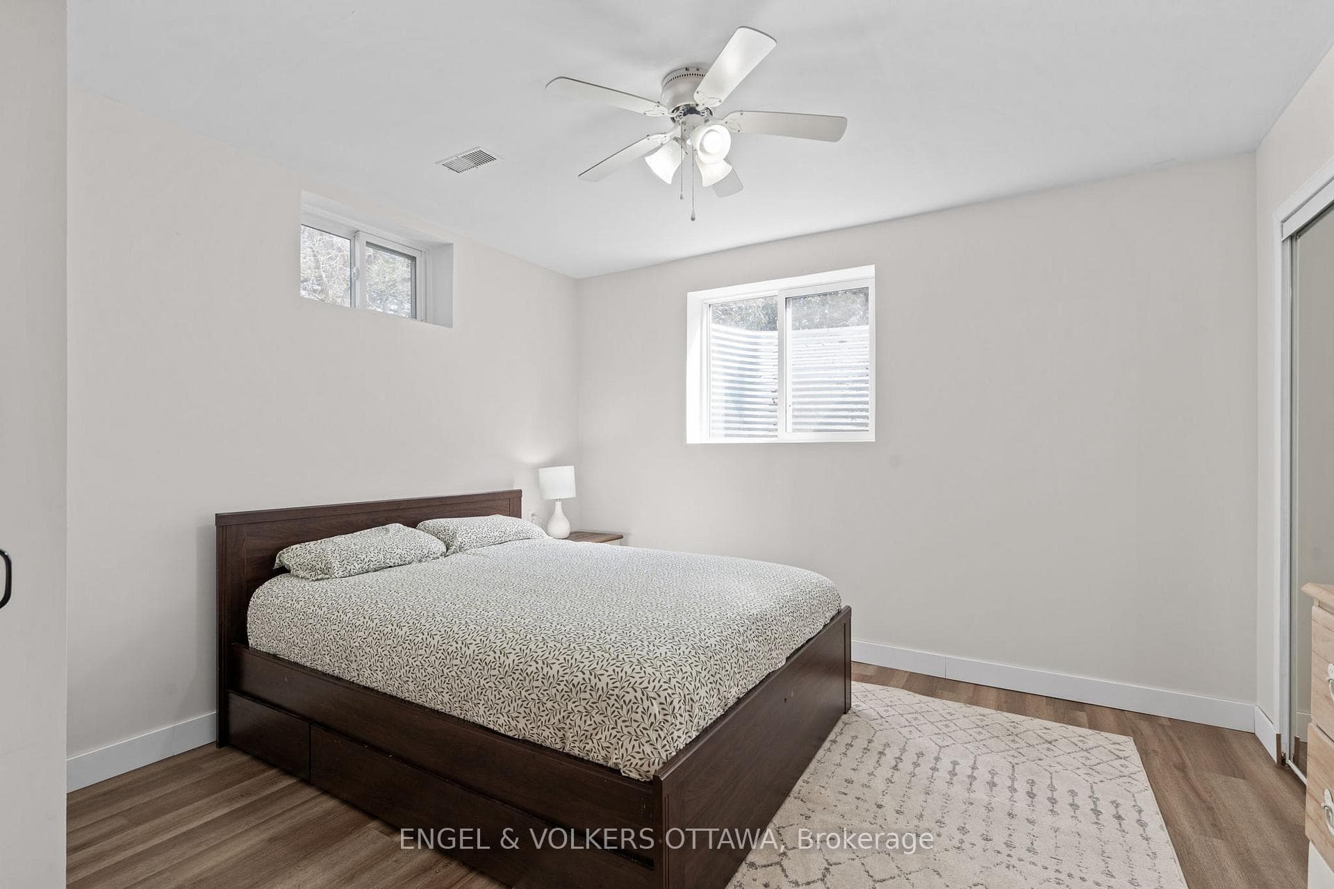 2040 York's Corners Road photo 29