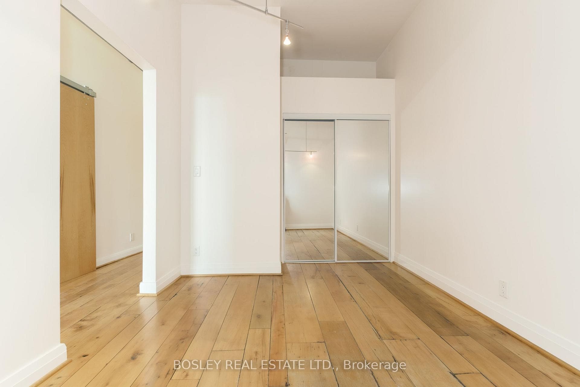 700 King Street Unit 1212 photo 20