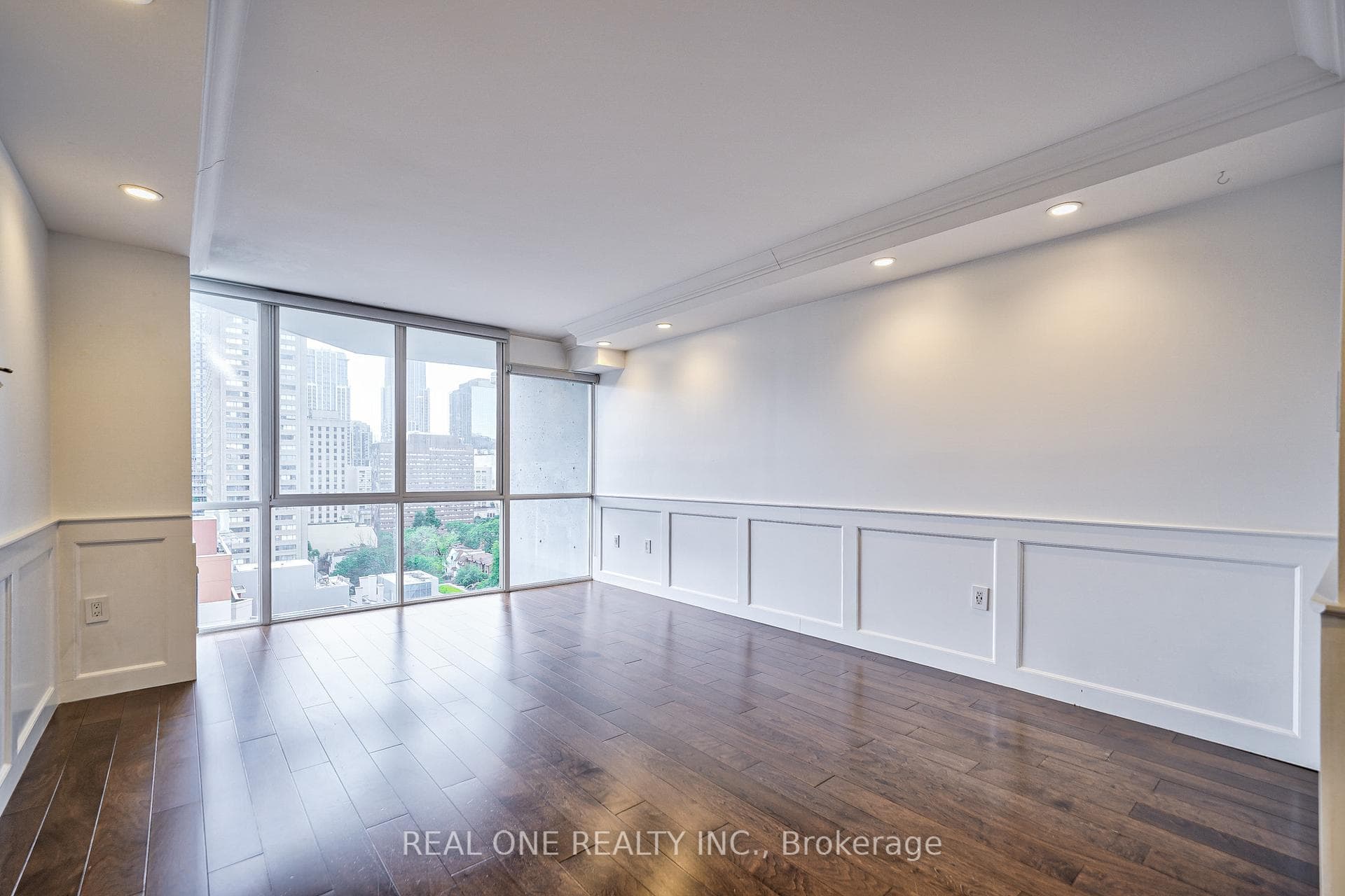 86 Gerrard Street Unit 14D photo 25