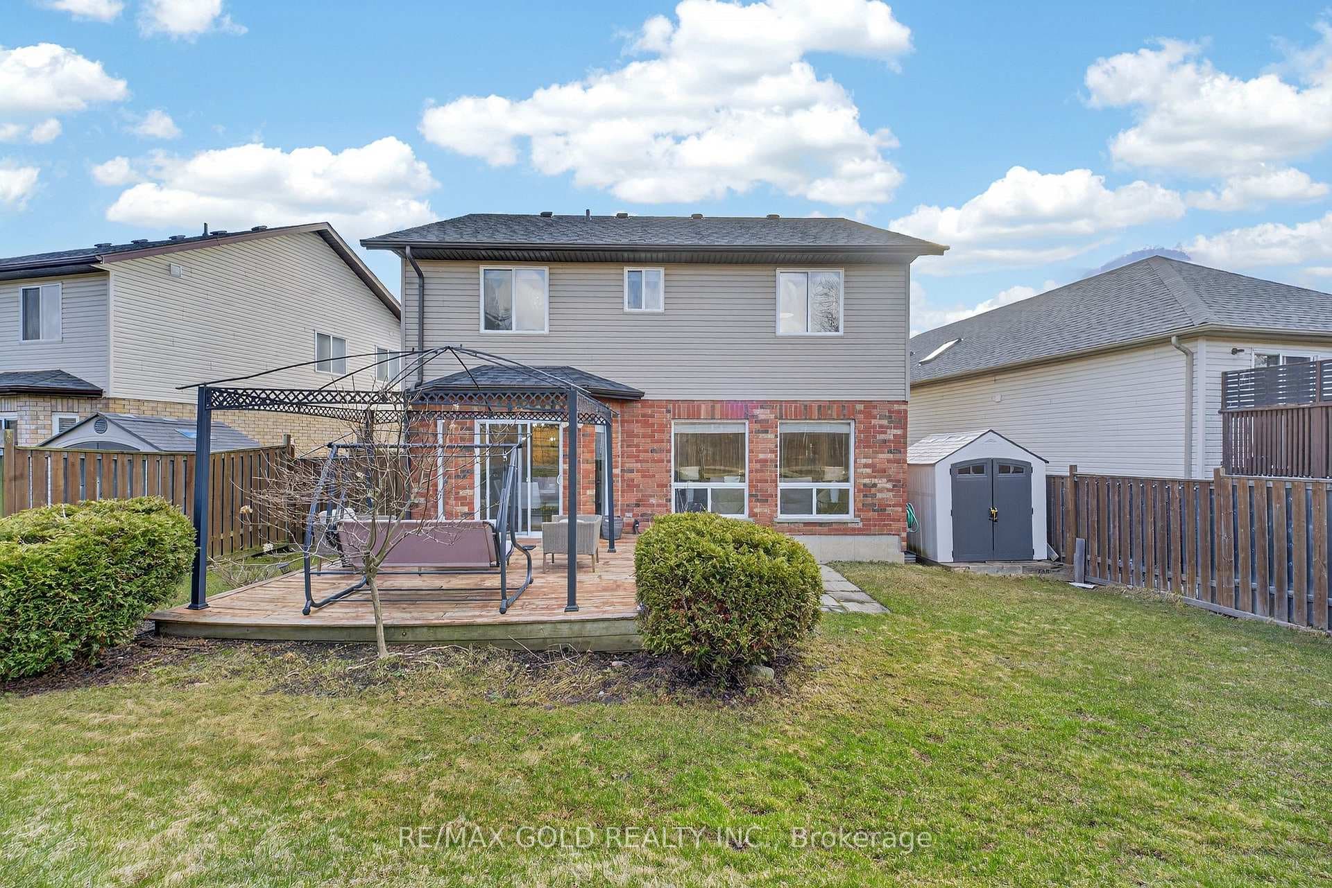 24 MURRAY Court photo 42