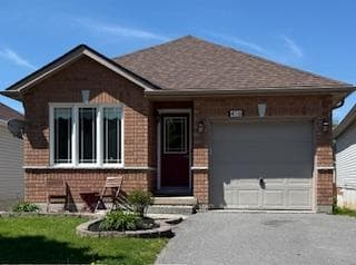 416 Abound Crescent photo 1