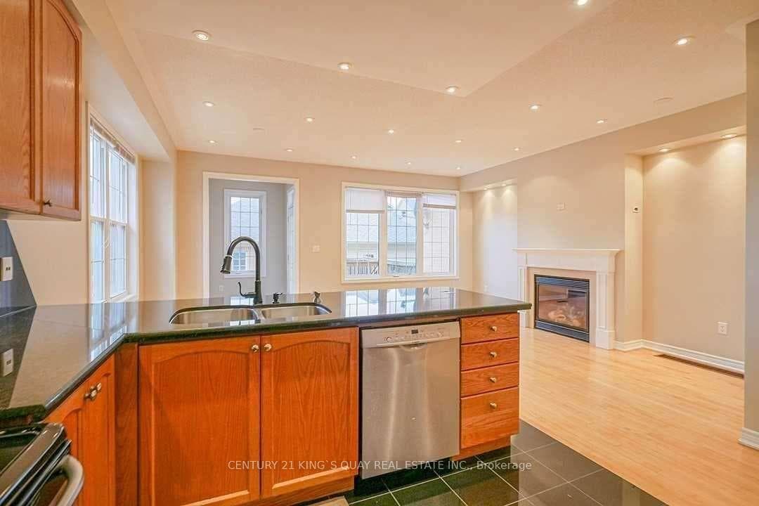 10518 Victoria Square Boulevard photo 11