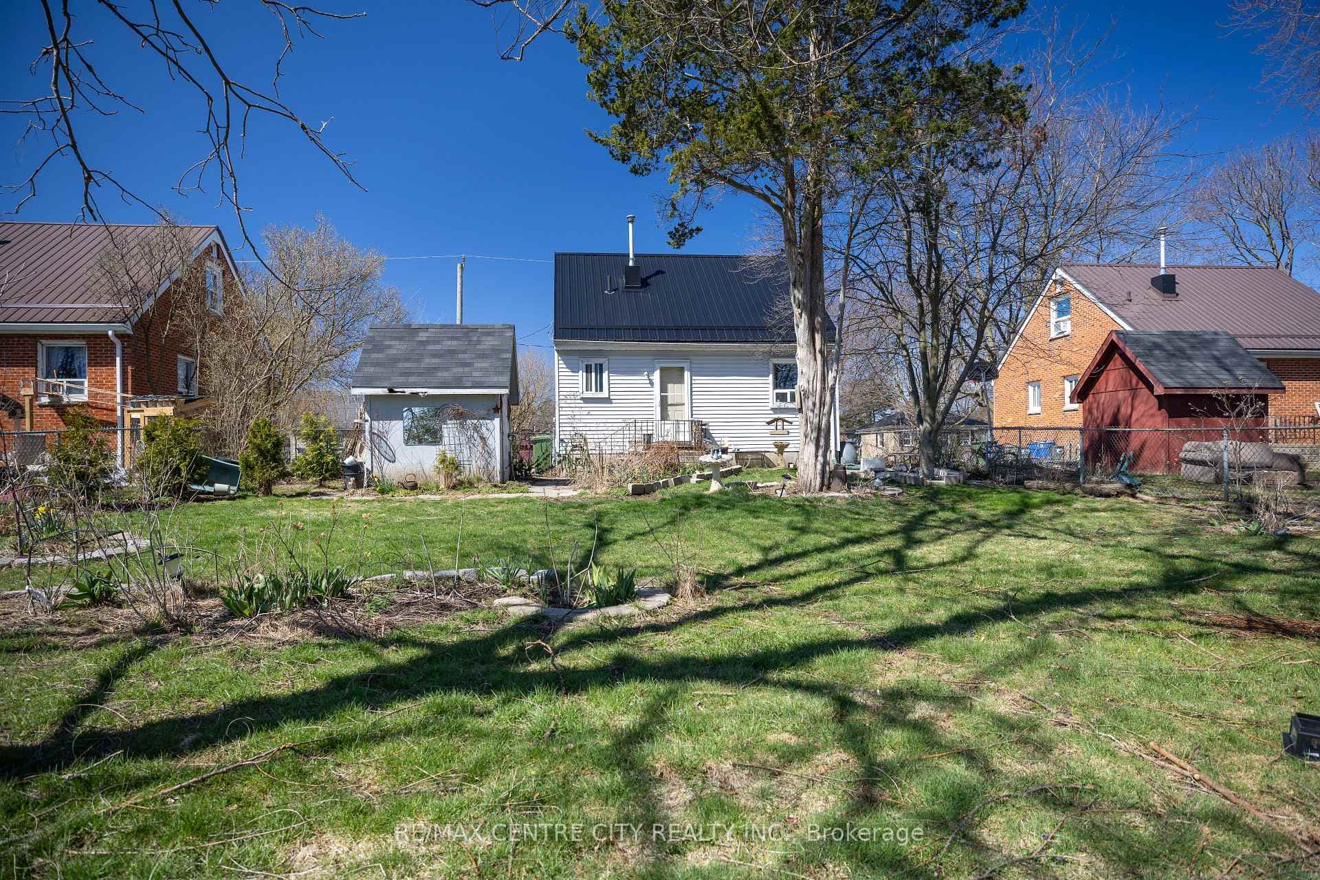 64 Dunkirk Drive photo 22