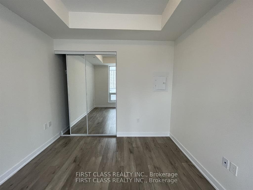 28 Freeland Street Unit 1604 photo 7