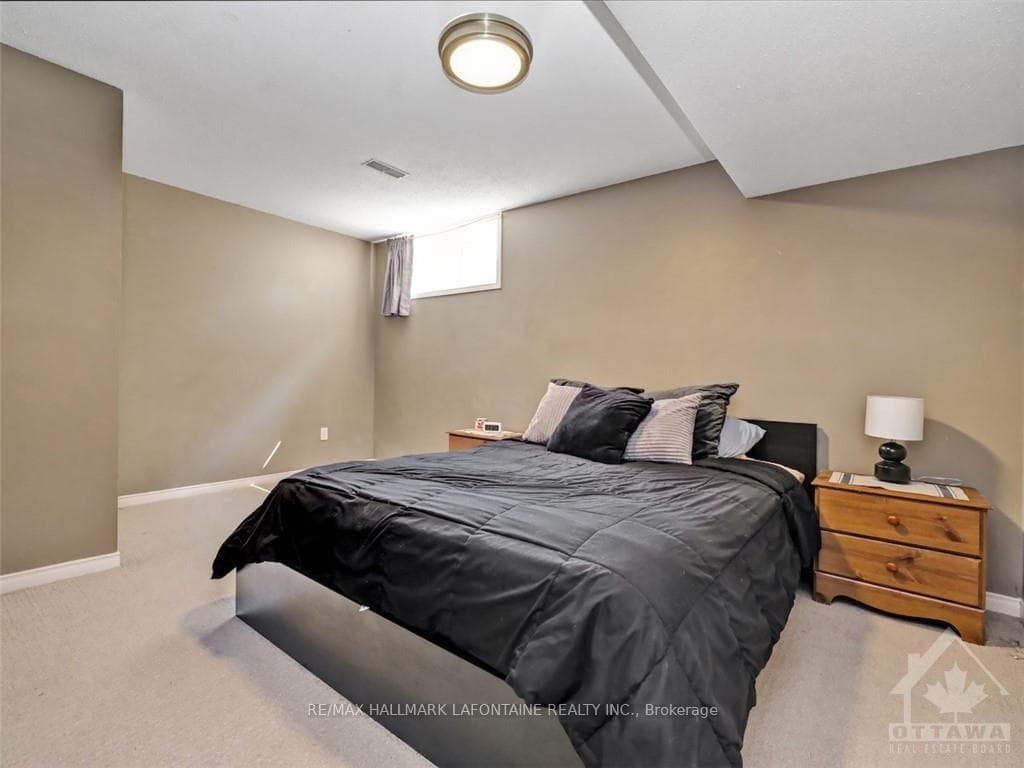 1801 NORTHLANDS Drive photo 27