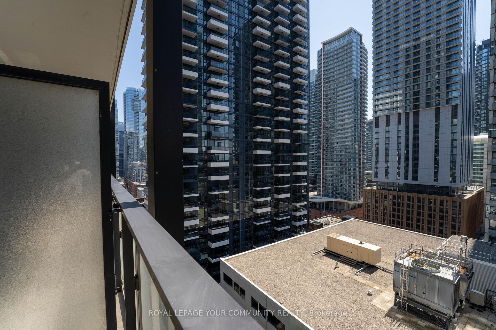125 Peter Street Unit 1511 photo 18