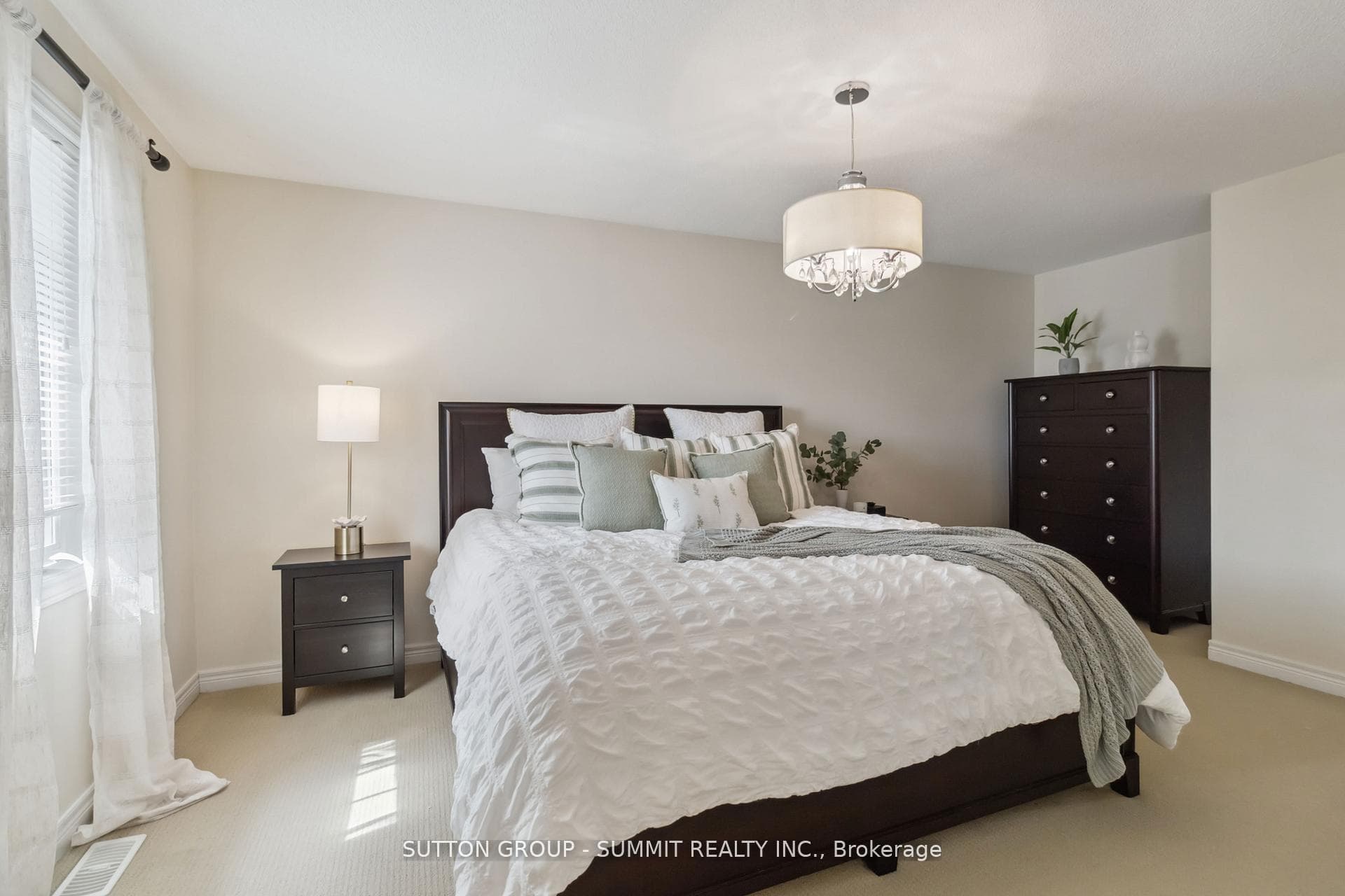 2280 BARONWOOD Drive Unit 38 photo 17