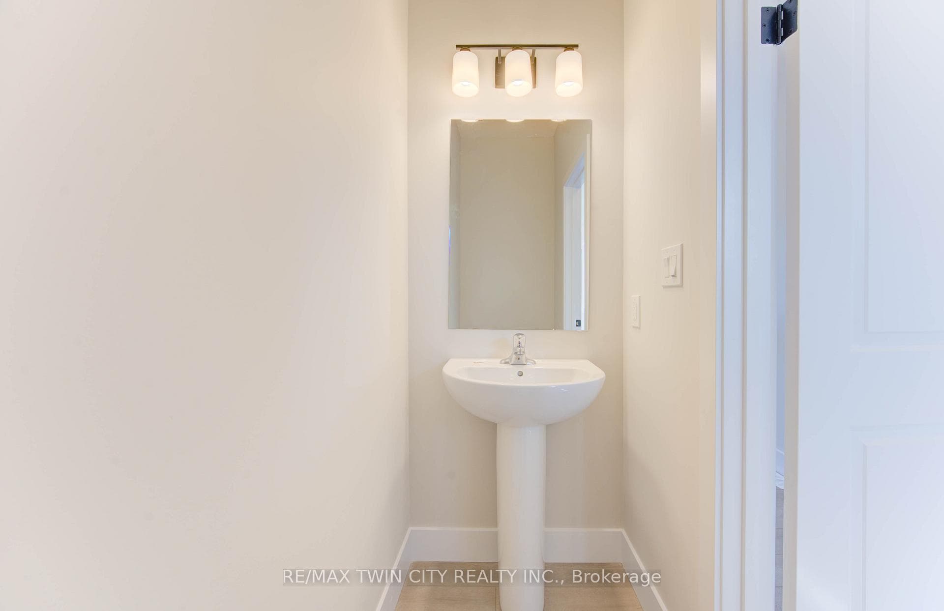 161 Dunnigan Drive photo 8
