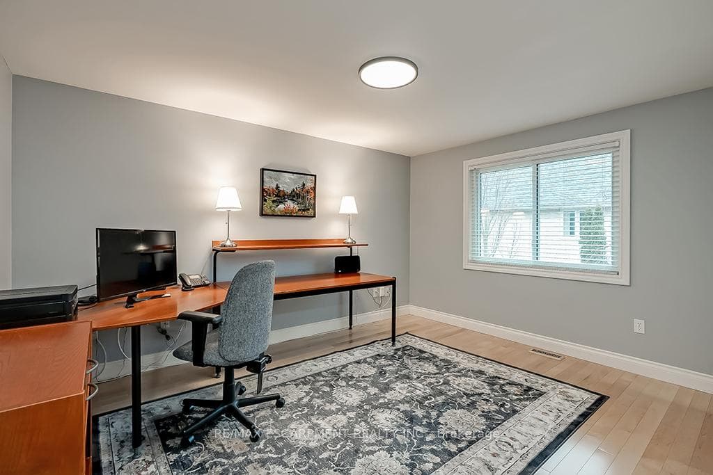 190 Seymour Drive photo 27