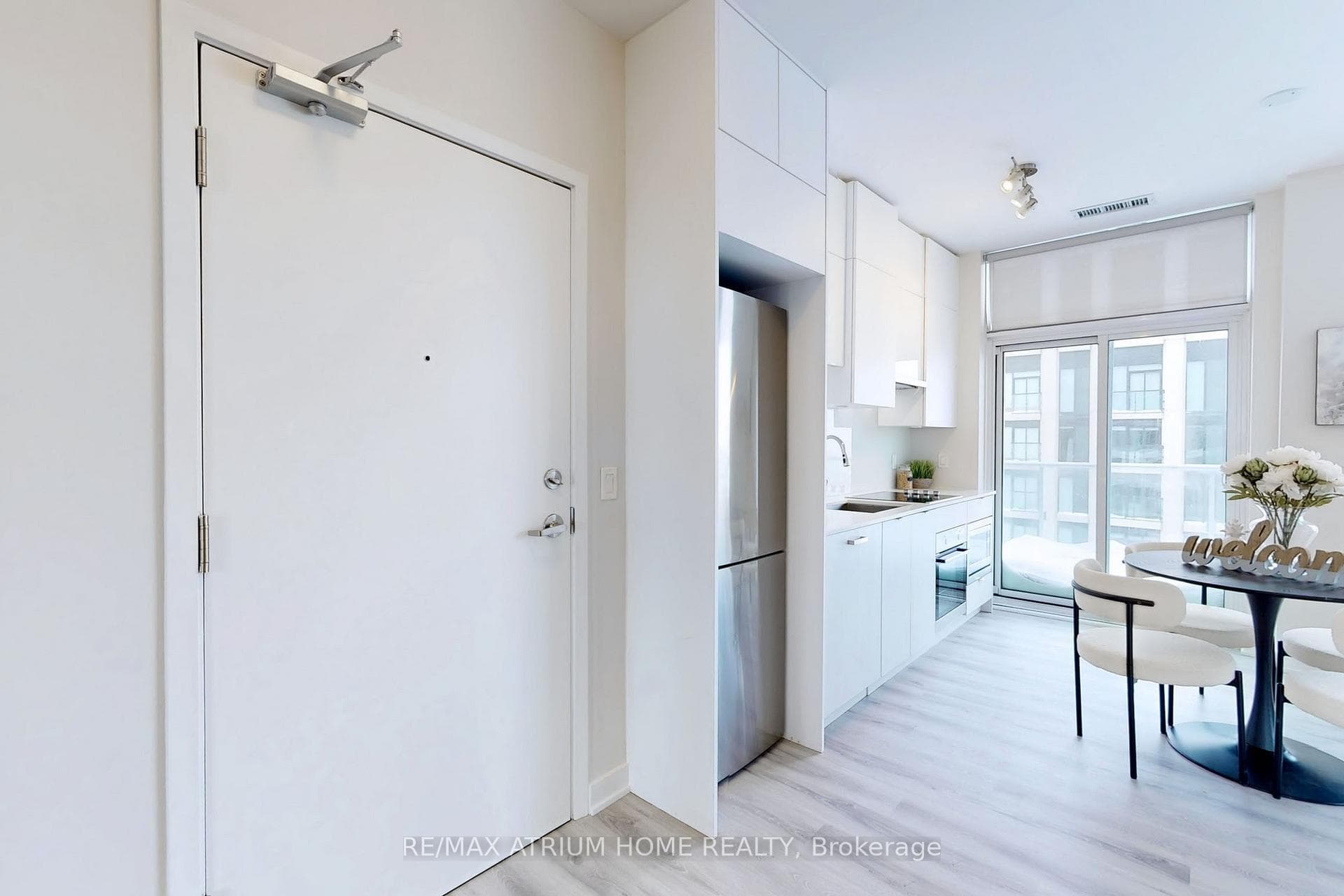 99 Broadway Avenue Unit PH10 photo 33
