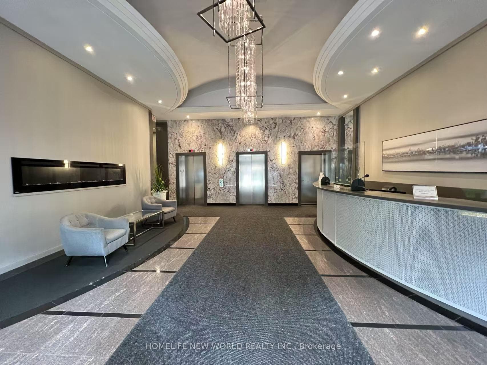 555 Yonge Street Unit 513 photo 4