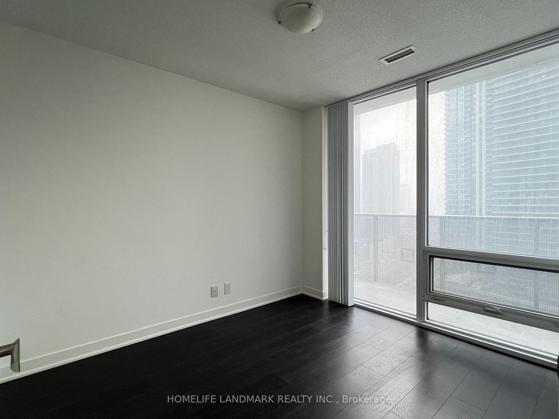 88 Harbour Street Unit 1706 photo 6