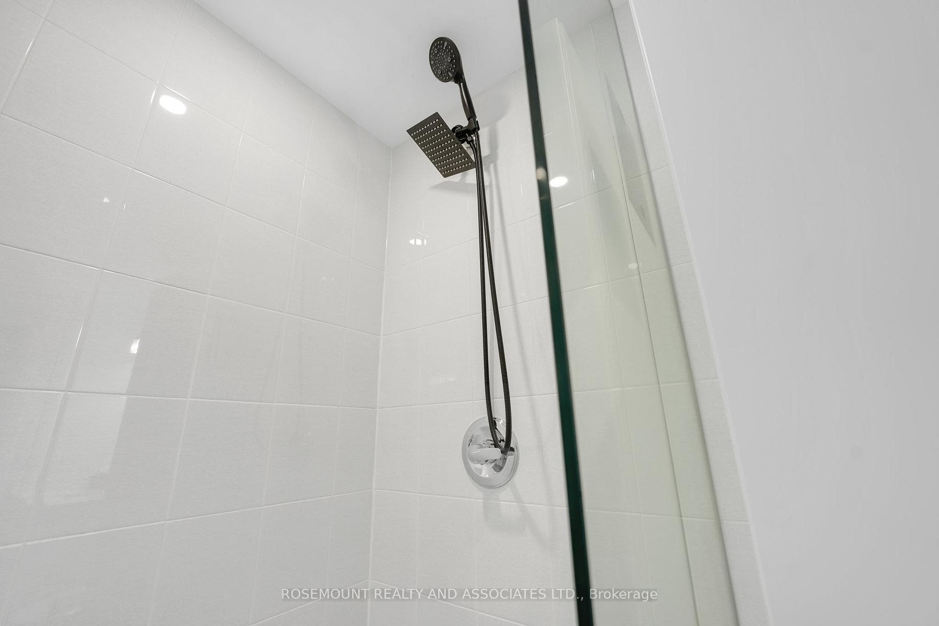 5299 Highway 07 Road Unit C402 photo 27