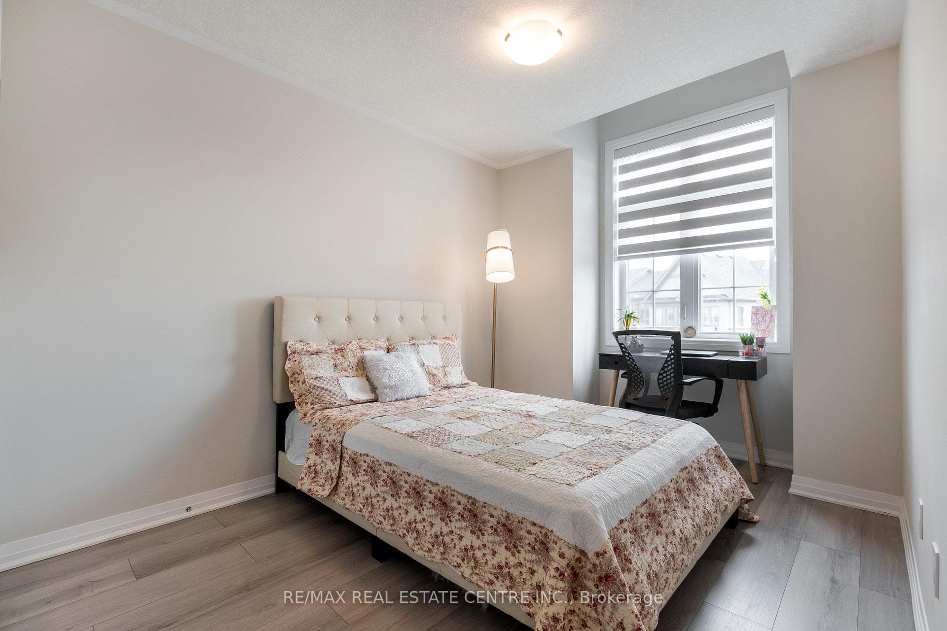 311 Woolwich Street Unit 25 photo 11