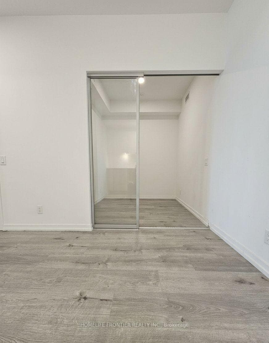 7890 Jane Street Unit 1607 photo 5