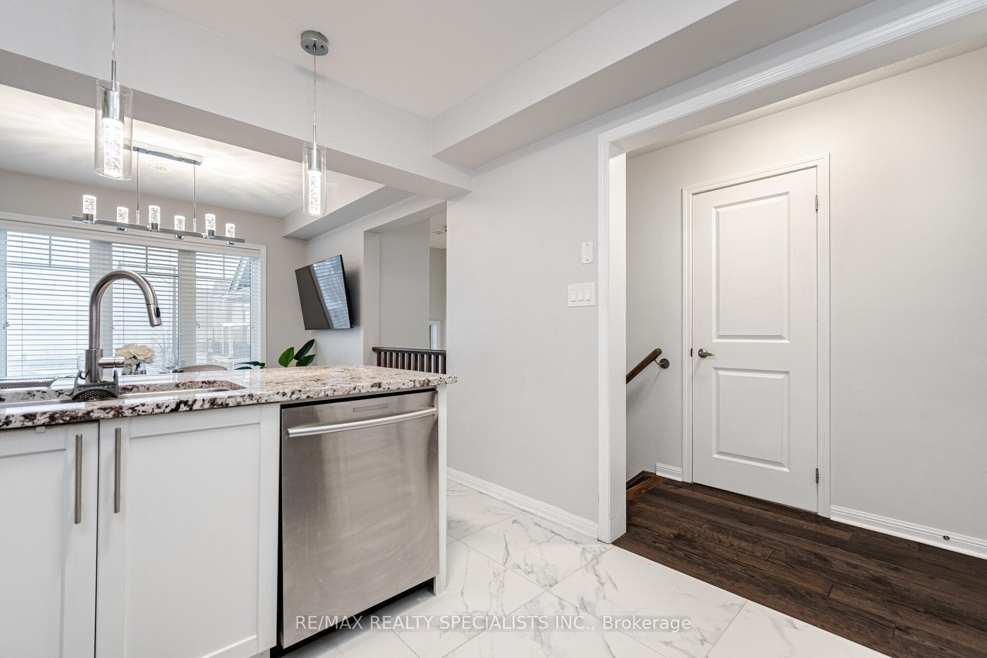 7 Butterworth Road photo 15
