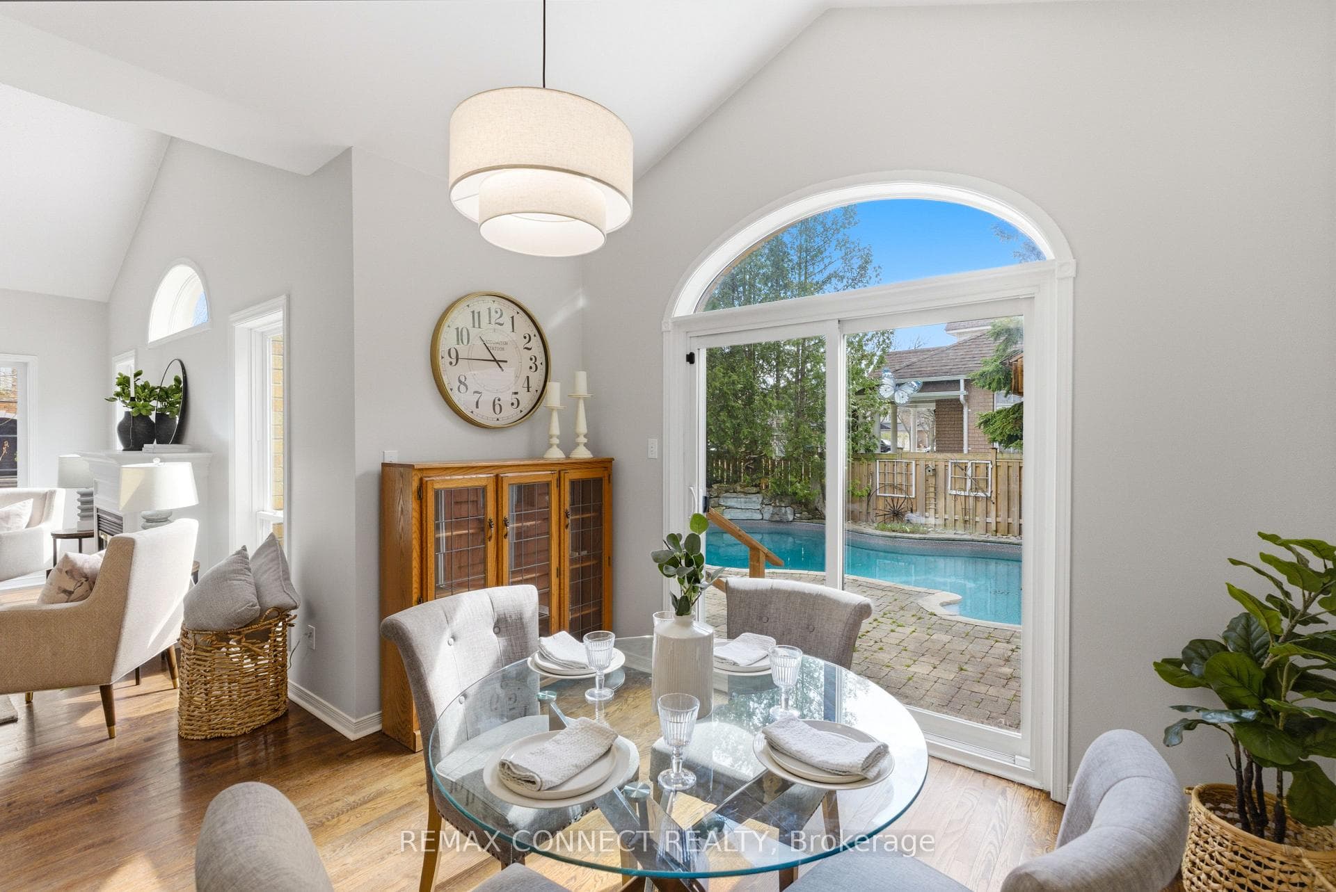 16 White Cedar Drive photo 12