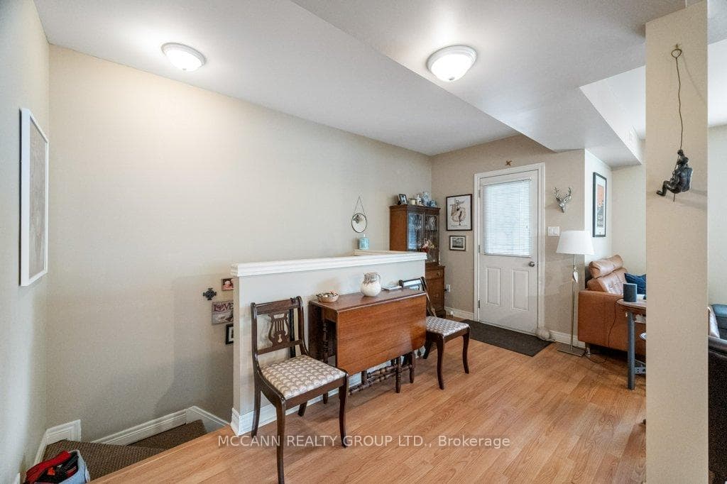 Upper Suite