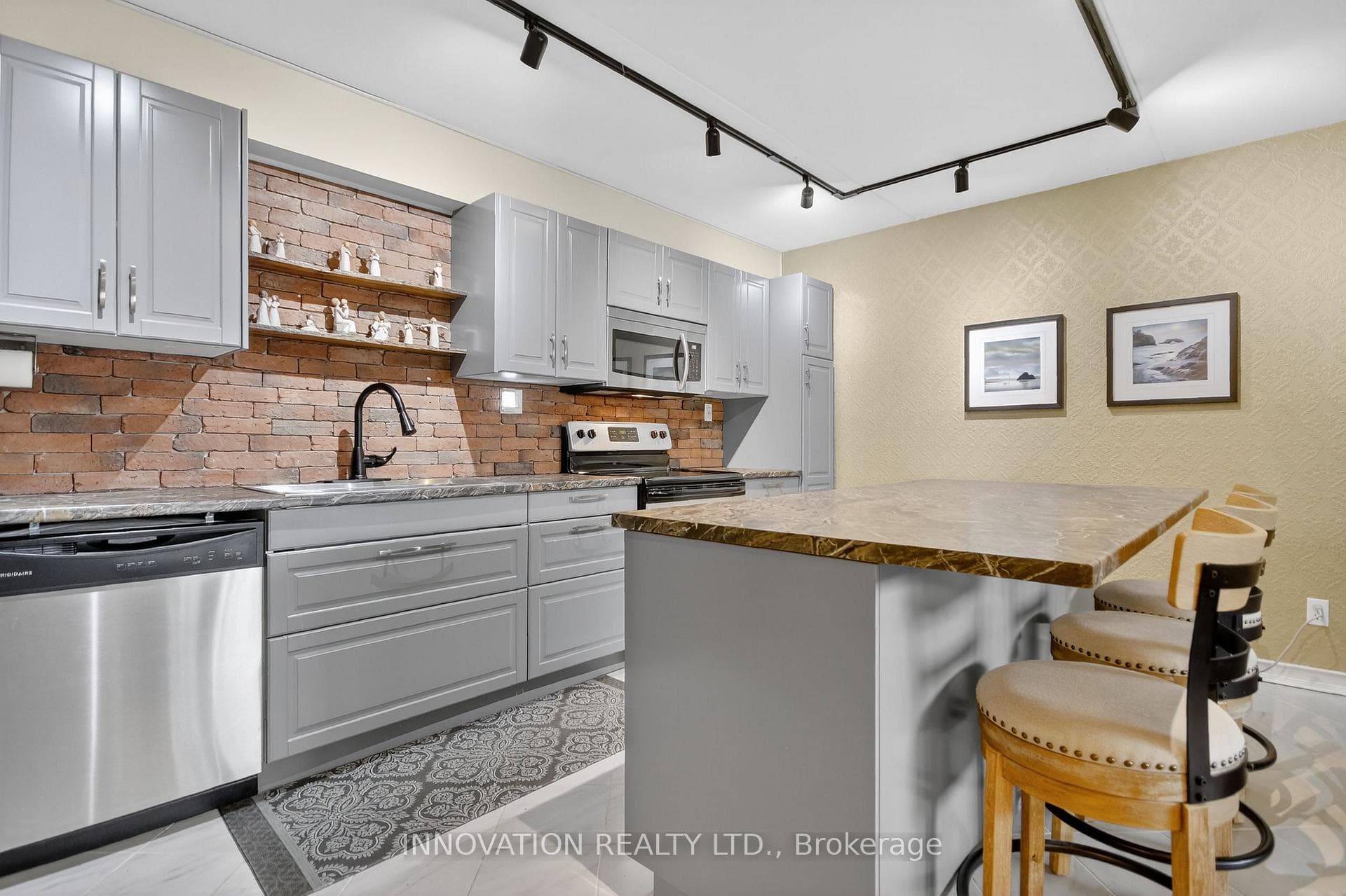 15 Findlay Avenue Unit 108 photo 7