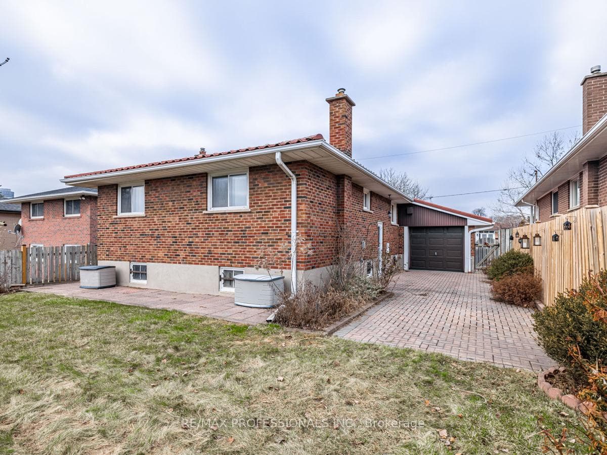 61 Marilake Drive photo 39